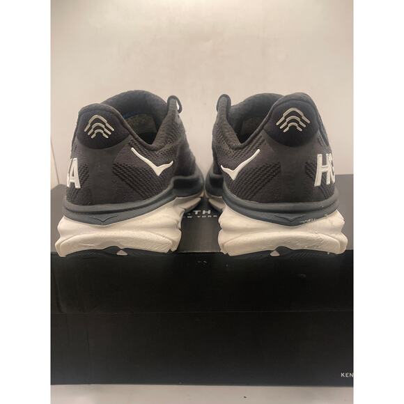 WOMEN’S HOKA CLIFTON 9 BLACK/WHITE REGULAR ATHLETIC SHOES Size 6B - Picture 4 of 10